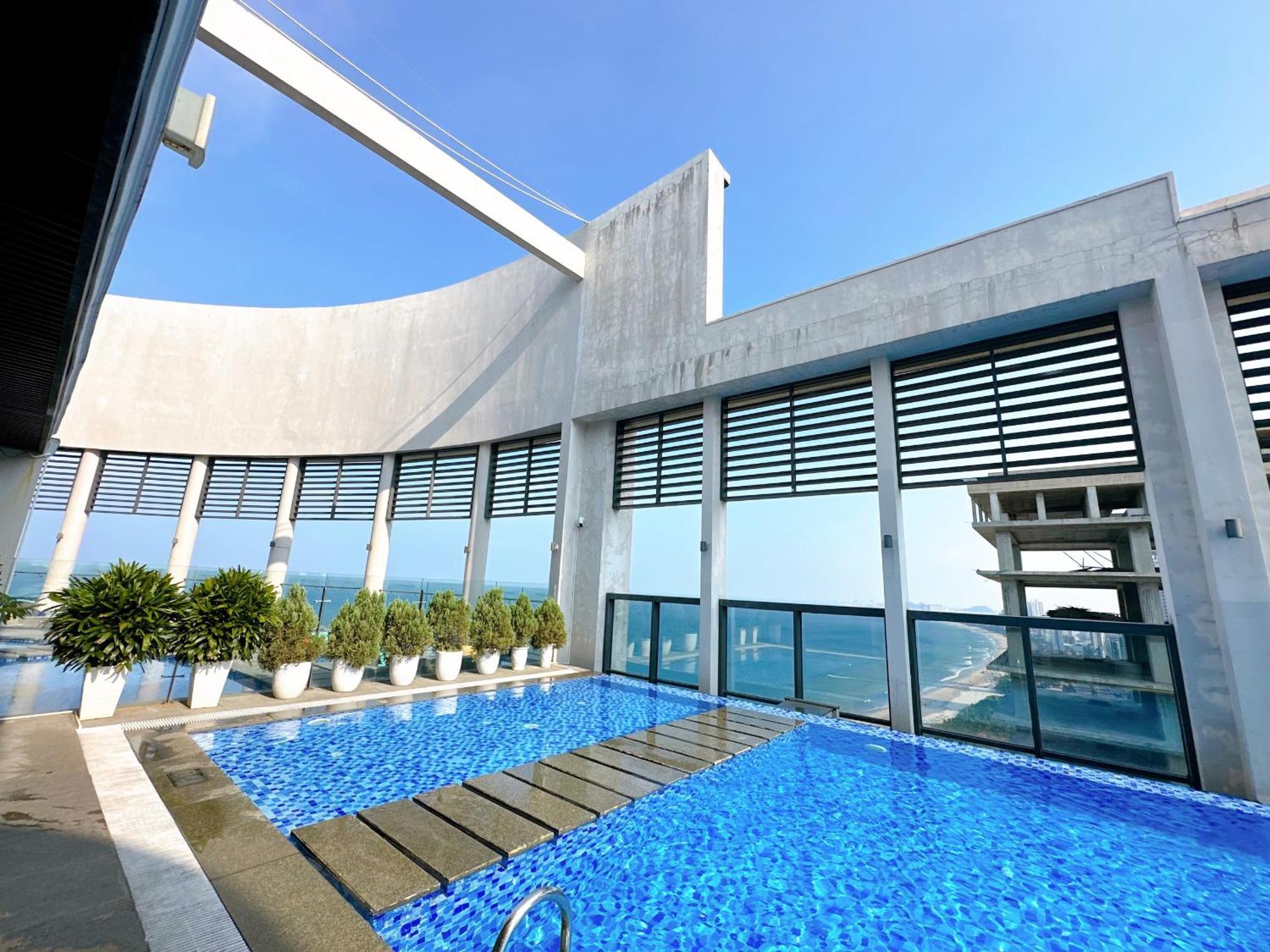 Luxury Apt Opposite Mykhe Beach ดานัง ภายนอก รูปภาพ