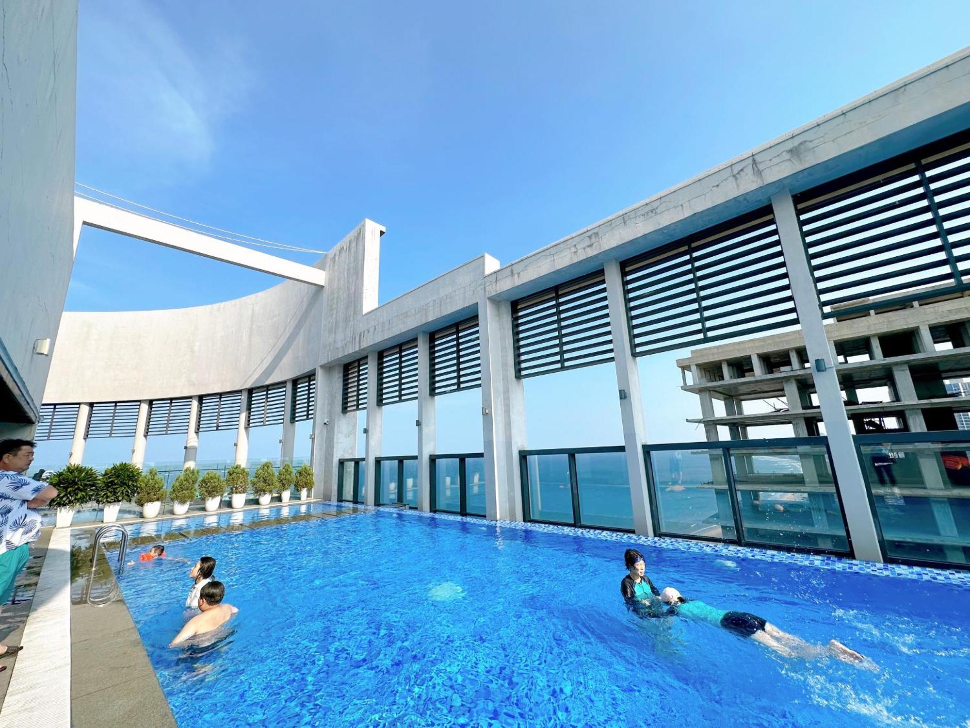 Luxury Apt Opposite Mykhe Beach ดานัง ภายนอก รูปภาพ