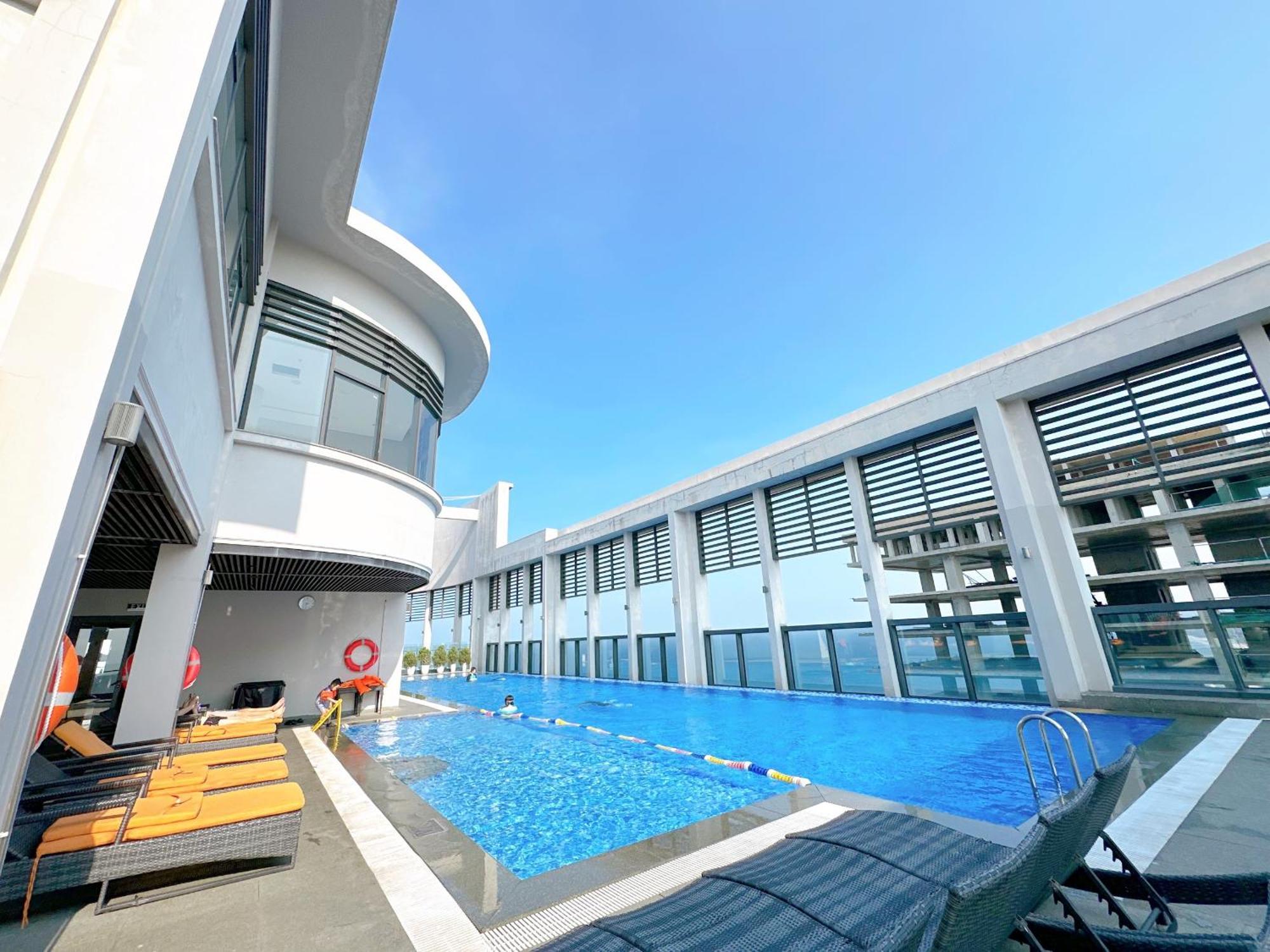 Luxury Apt Opposite Mykhe Beach ดานัง ภายนอก รูปภาพ